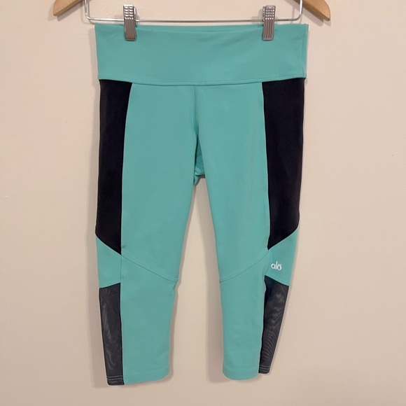 Alo Yoga Mint Gray Mesh Cropped Leggings XS